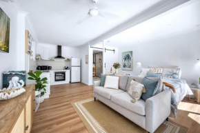 B'reeze Studio - Belle Escapes Jervis Bay